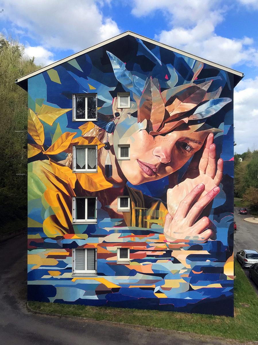 Contemporary Mural Design in Cransac, France