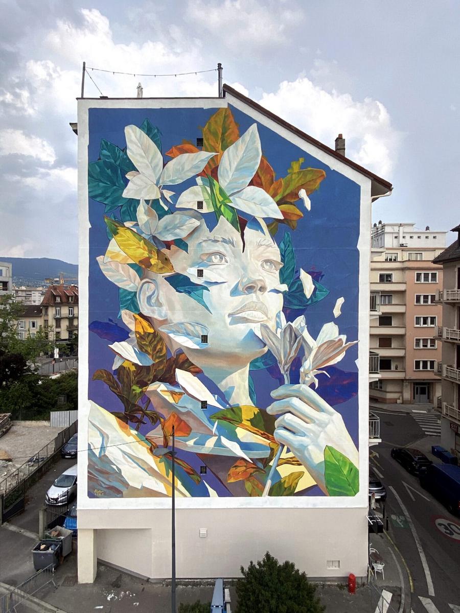 Realistic Porcelain Mural in Annemasse, France