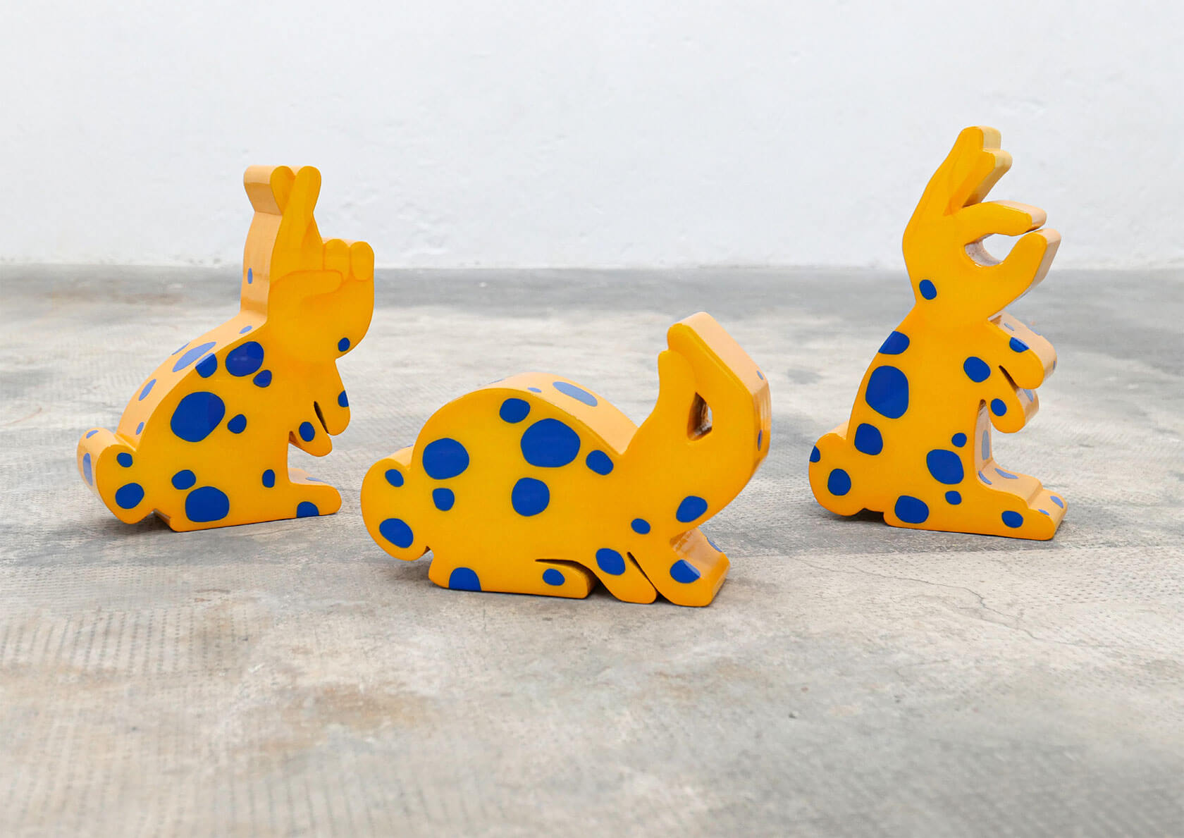 Surreal pop art 3D sculpture employing mixed media for contemporary artistic expression