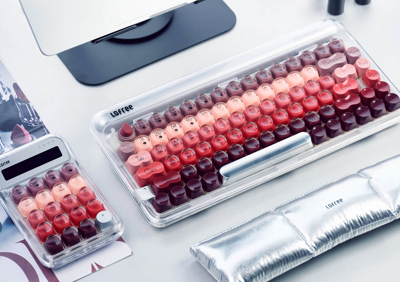 Protective case for pink aesthetic mechanical keyboard with gradient design