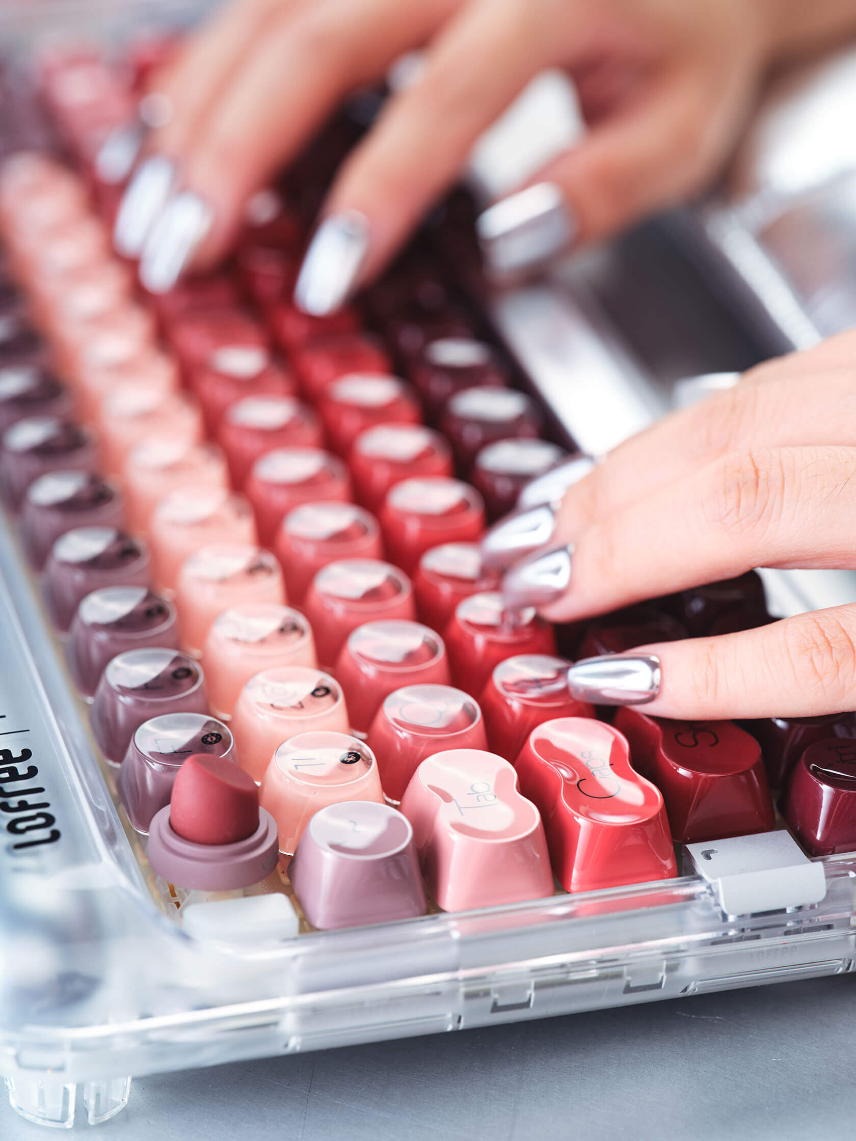 Mechanical keyboard typing test showcase of smooth hot swappable performance