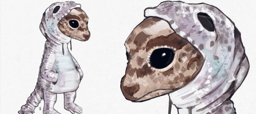 Tiny Lizard Shedding Skin Looks Like Wearing Hoodie