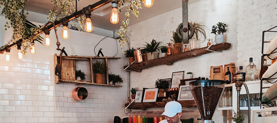 Retail Space Decoration: Tips For Store Owners To Attract Customers